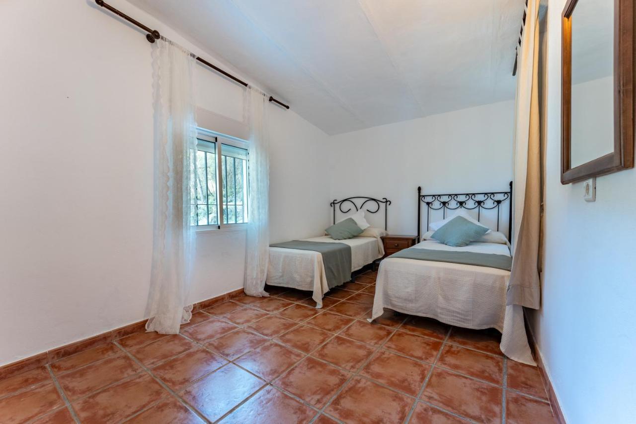 Cortijo La Zahurdilla Yunquera Exteriör bild